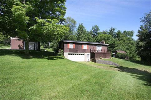 Mount Vernon Ohio Home with Acreage