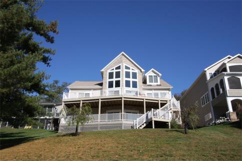 Lakefront Home at the Apple Valley Lake