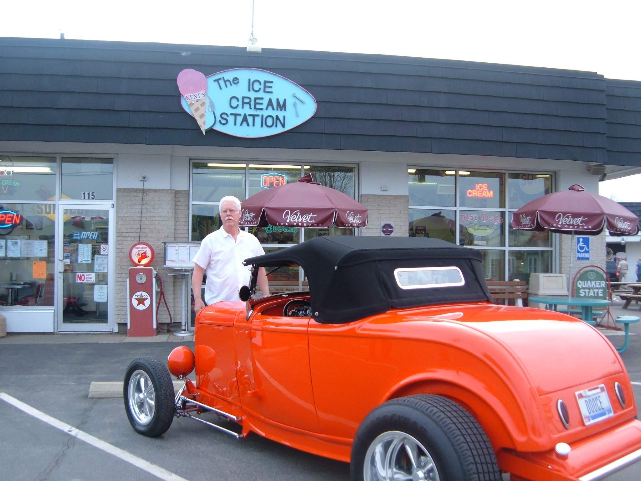Kent's Ice Cream Station photo by Connie Cline